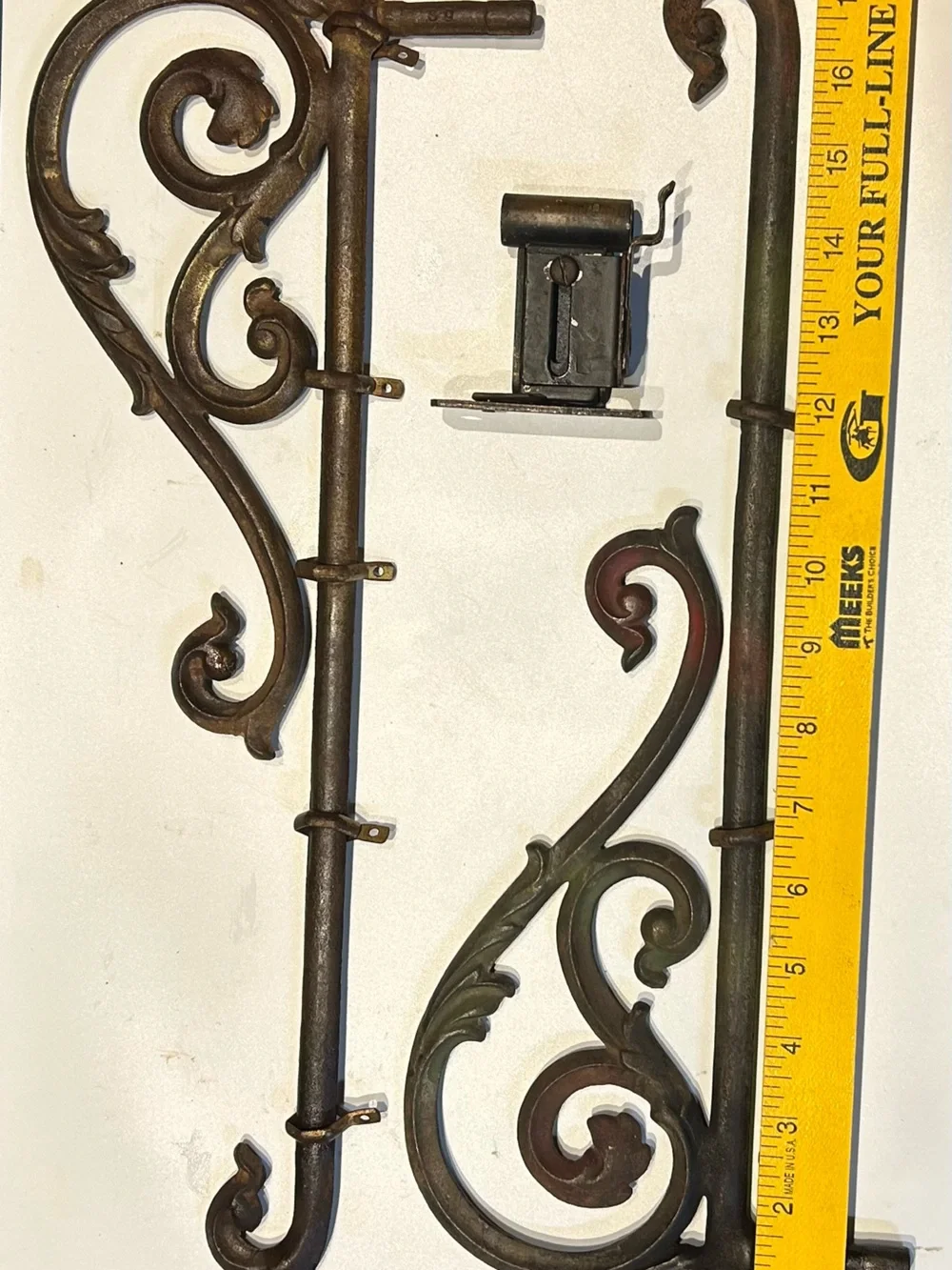 Vtg Set of 2 Cast Iron Victorian Art Nouveau Scroll Design Swing Arm Rods 3206
